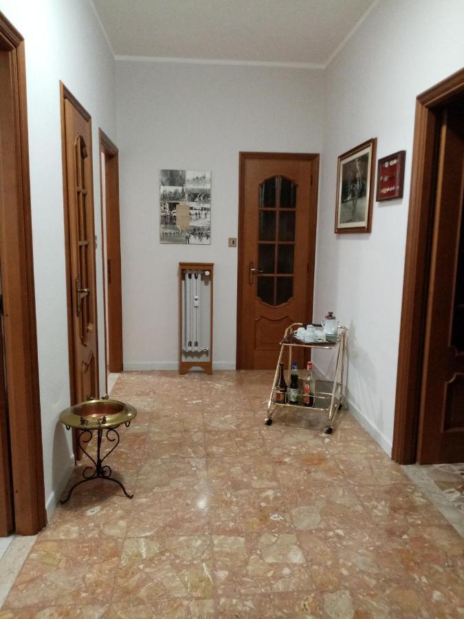 Bruno Turin Apartment Near The Metro Колленьо Экстерьер фото
