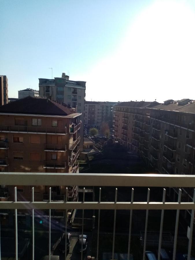 Bruno Turin Apartment Near The Metro Колленьо Экстерьер фото